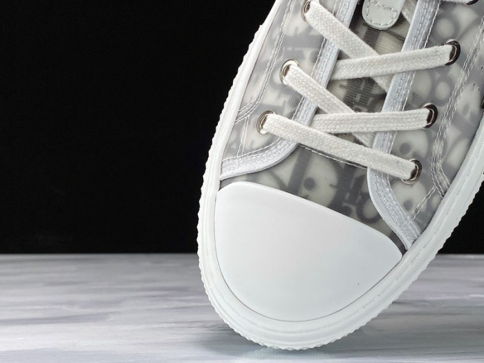 b23 oblique low top sneaker
