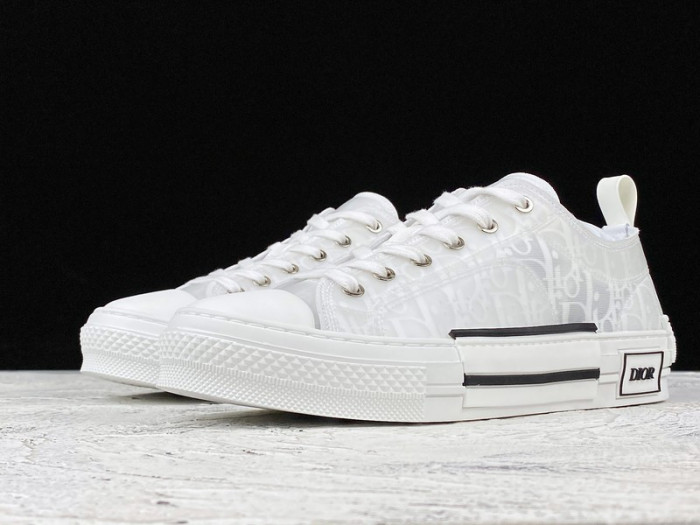 b23 oblique low-top sneaker