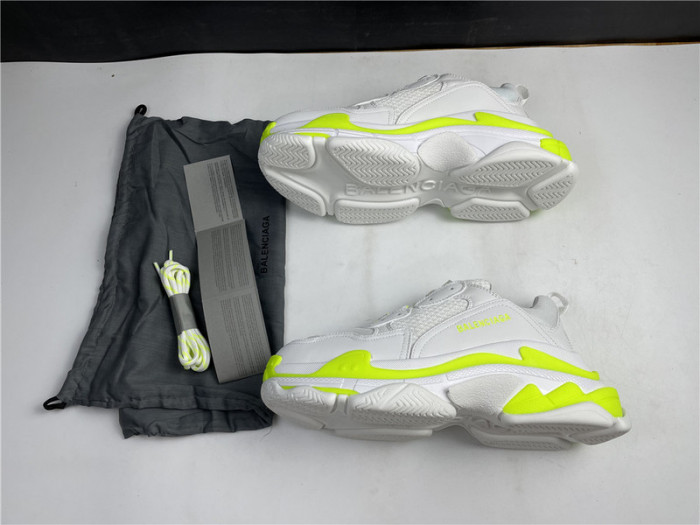 Ba*len*cia*ga triple s sneaker 536737 w0901 9088