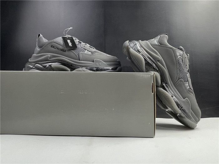 Ba*len*cia*ga triple s sneaker