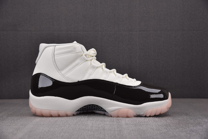 air jordan 11 wmns "neapolitan"