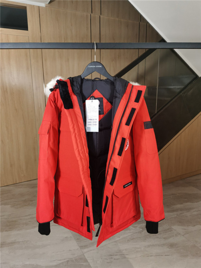 Can*a Go*e down jacket