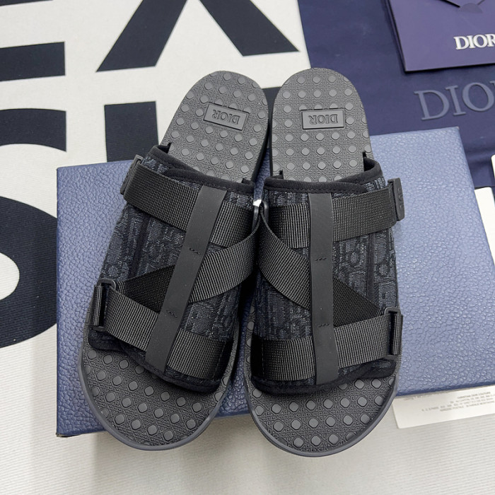 d1or sandals