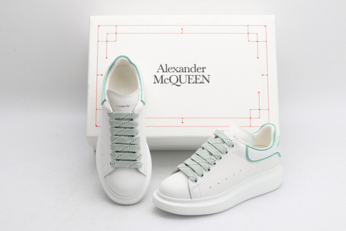 alexander mcq100026