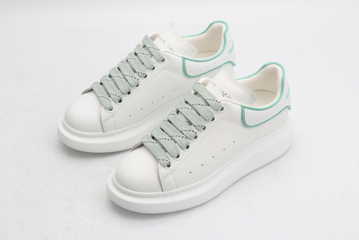 alexander mcq100026