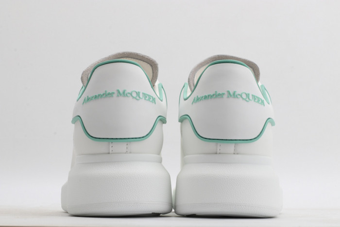 alexander mcq100026