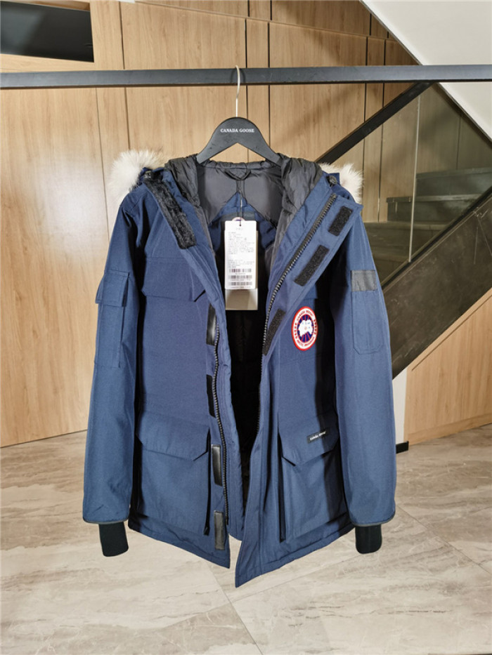 Can*a Go*e down jacket