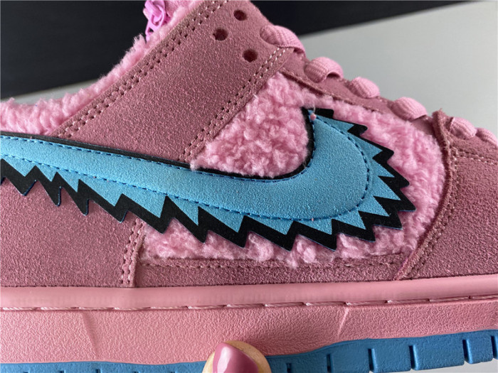 nike sb dunk low grateful dead x pink bear cj5378-600