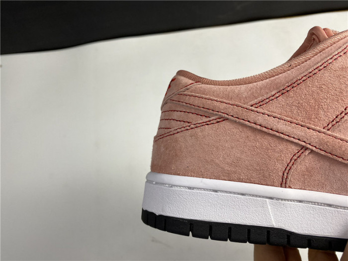 nike sb dunk low “pink pig” cv1655-600