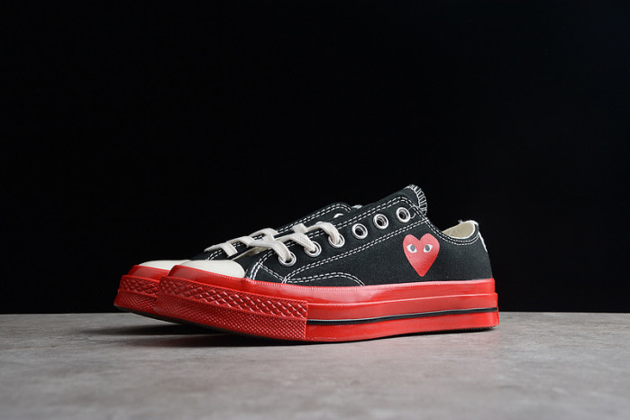 comme des garçons play x chuck 70 low