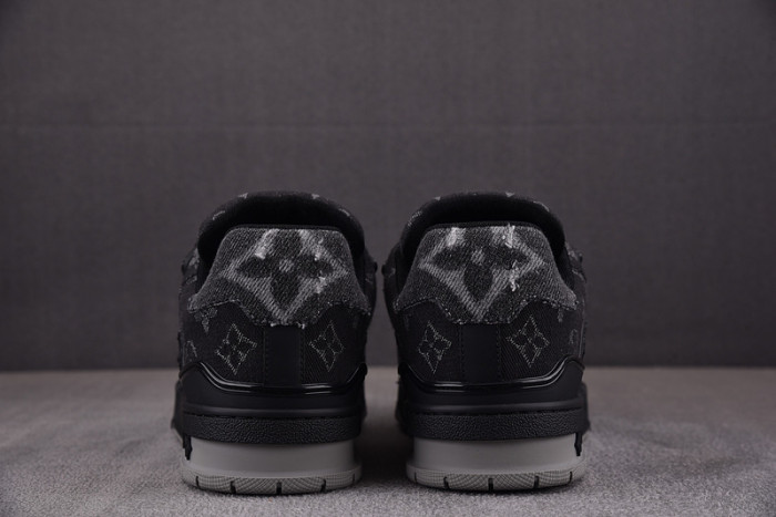 lou1s vu1tton sneakers