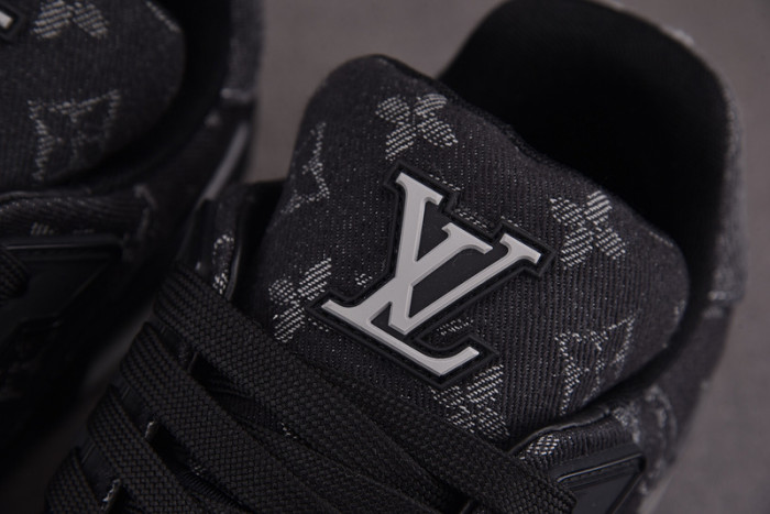 lou1s vu1tton sneakers