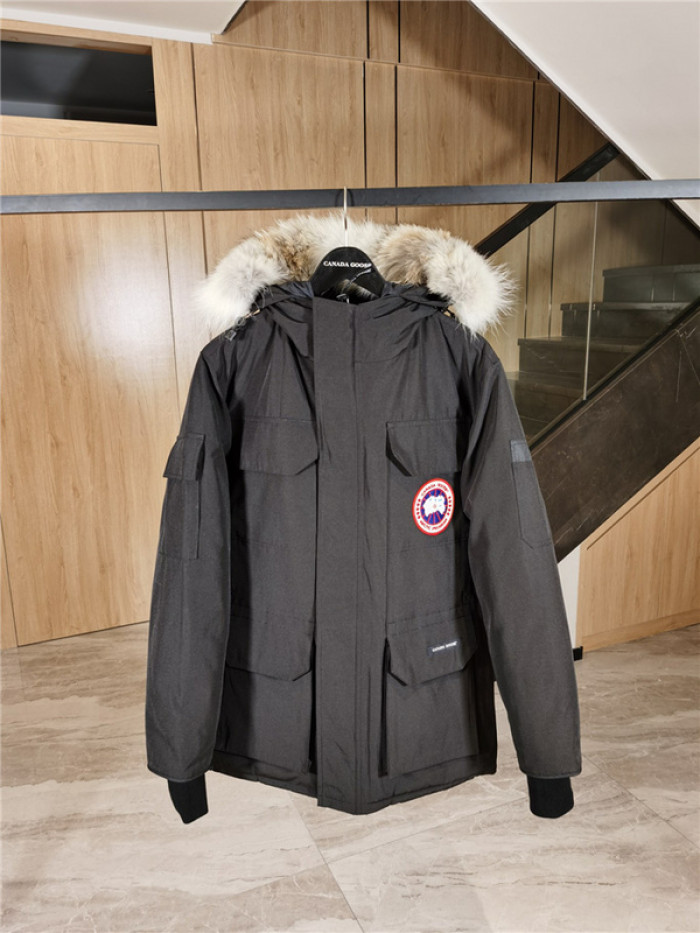 Can*a Go*e down jacket
