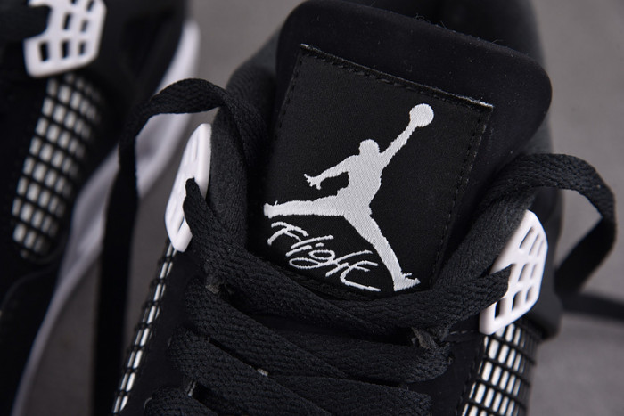 air jordan 4 “white thunder”