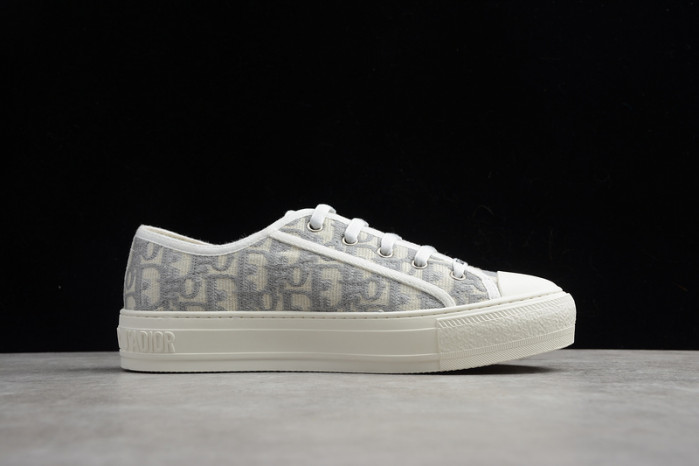 b23 oblique low-top sneaker