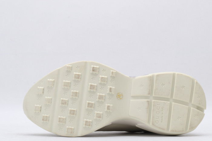 G*u*i sneaker g1000074