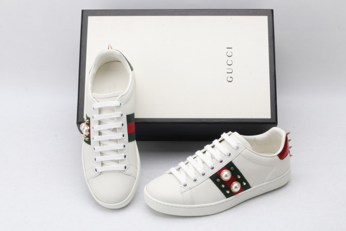 G*u*i sneaker g1000036