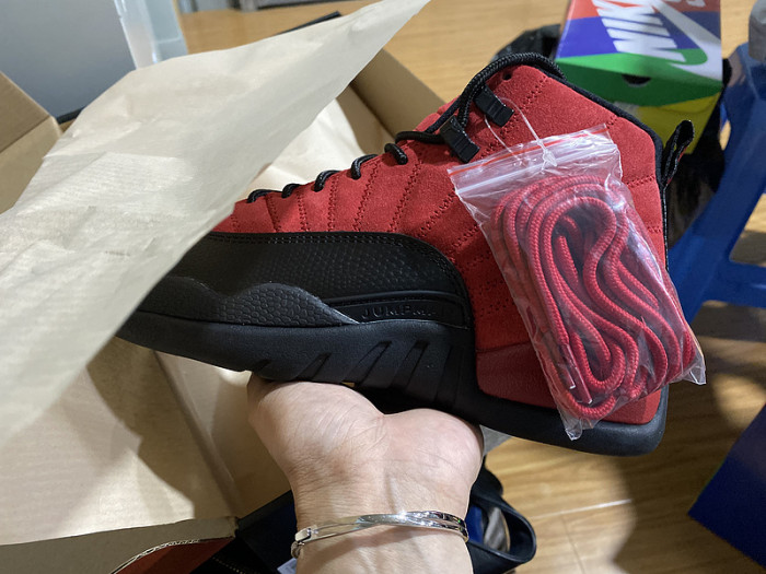 air jordan 12 retro reverse flu game ct8013-602