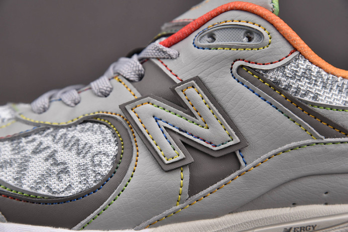 new balance 2002r