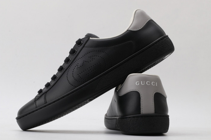 G*u*i sneaker g1000040
