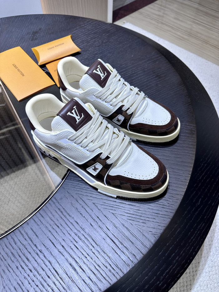 l&v trainer 02