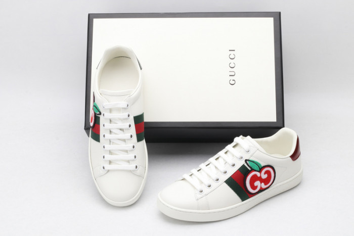 G*u*i sneaker g1000050