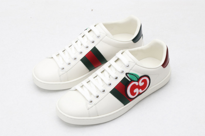 G*u*i sneaker g1000050