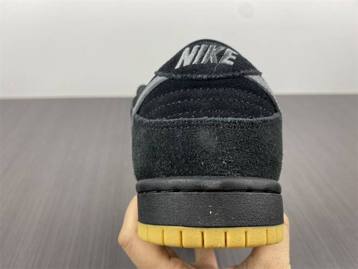 nike sb dunk low fog bq6817-010