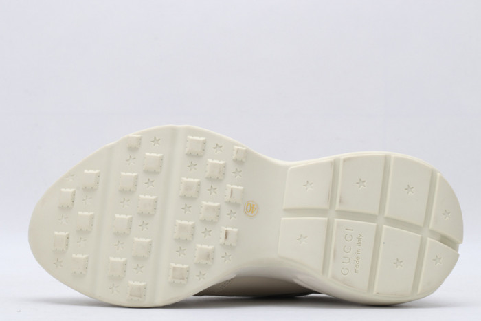 G*u*i sneaker g1000065