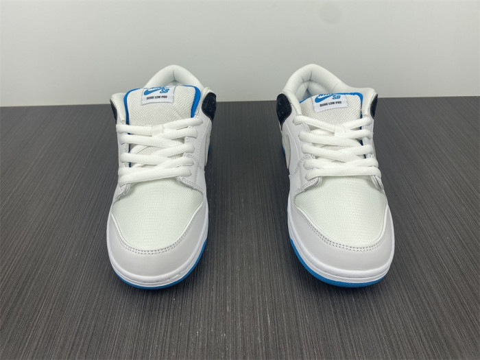 nike sb dunk low laser blue - bq6817-101