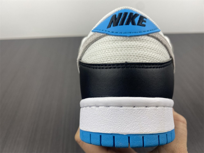 nike sb dunk low laser blue - bq6817-101