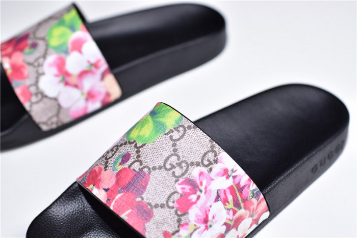 gucc1 sandals