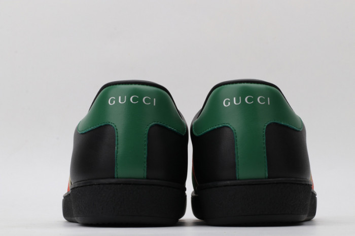 G*u*i sneaker g1000031