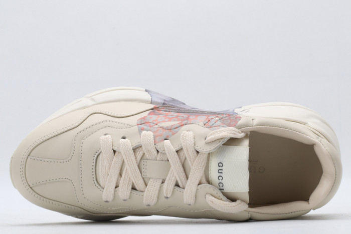G*u*i sneaker g1000066