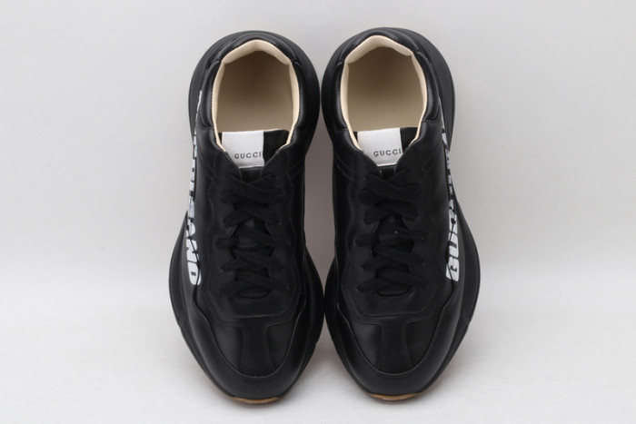 G*u*i sneaker g1000054