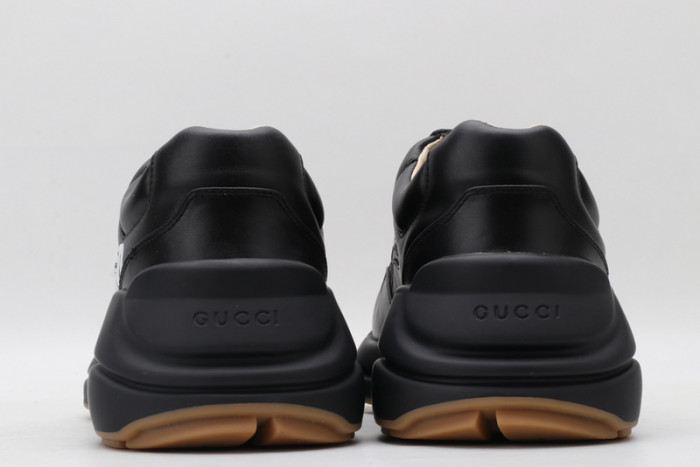G*u*i sneaker g1000054