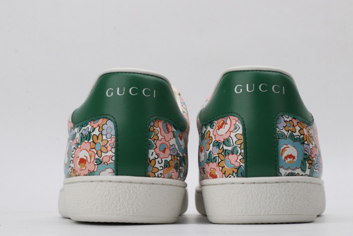 G*u*i sneaker g1000024