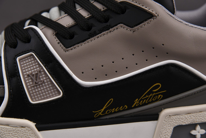 lou1s vu1tton sneakers