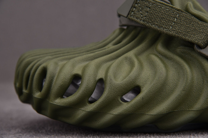 salehe bembury x crocs pollex clog“cucumber”
