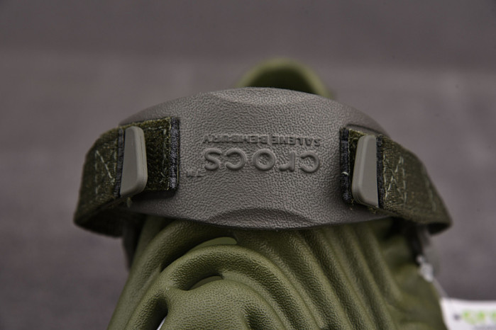 salehe bembury x crocs pollex clog“cucumber”