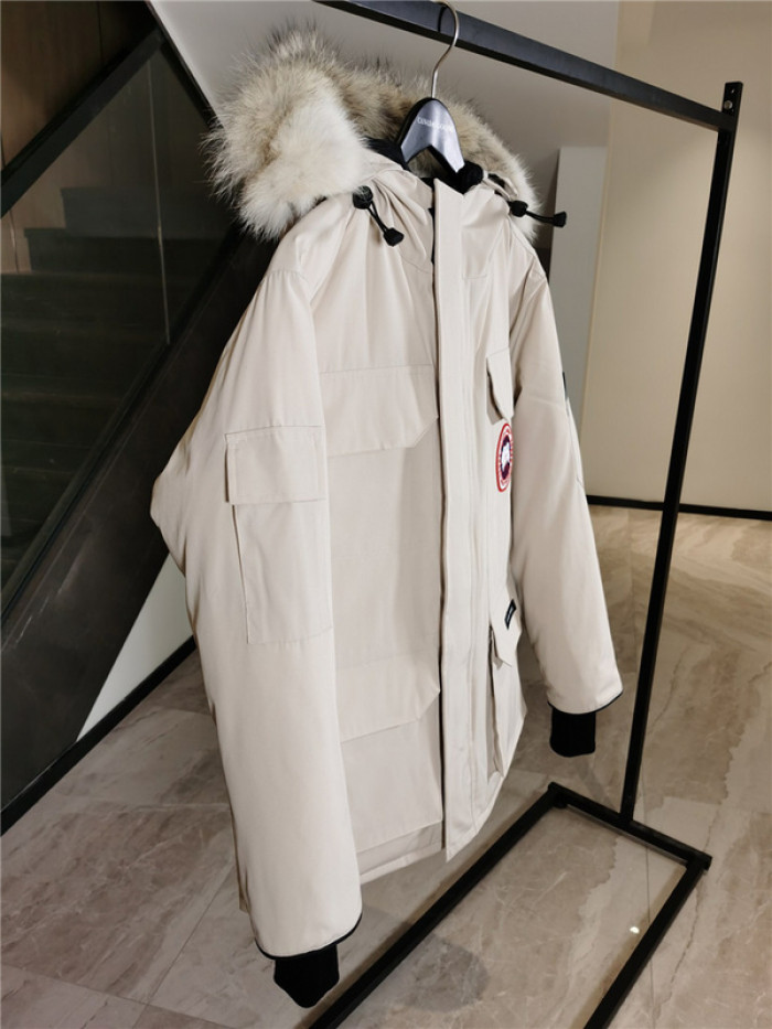 Can*a Go*e down jacket