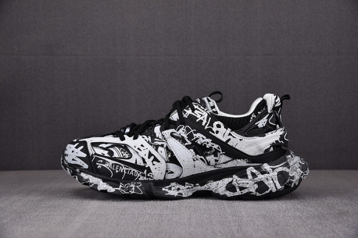 balen track graffiti black