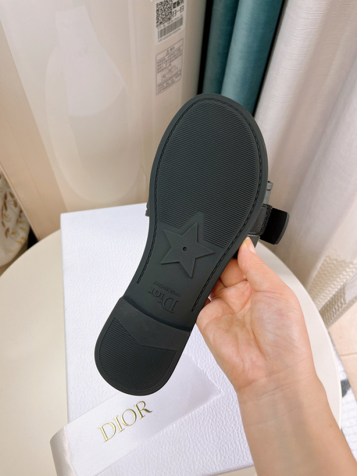 d1or sandals