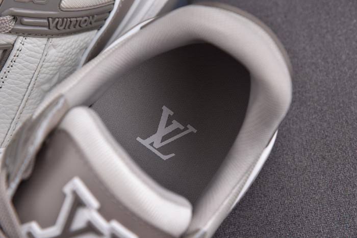 lou1s vu1tton sneakers