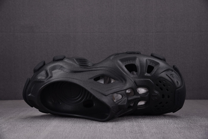 balenciag sandals