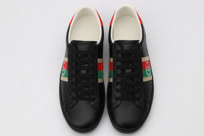 G*u*i sneaker g1000030