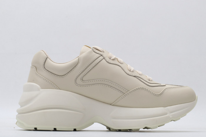 G*u*i sneaker g1000075