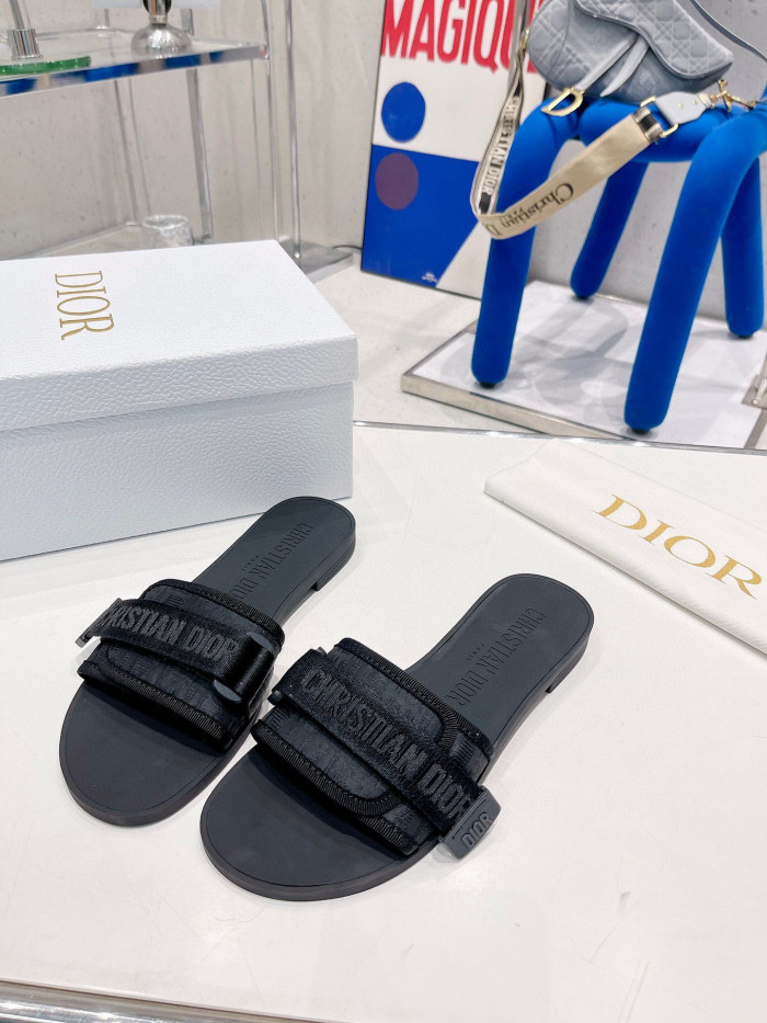 d1or sandals