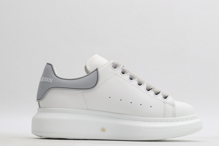 alexander mcq100038