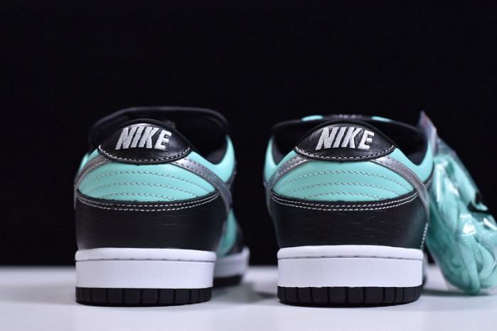 nike dunk sb low diamond S*pply co. "t*f*ny" 304292-402
